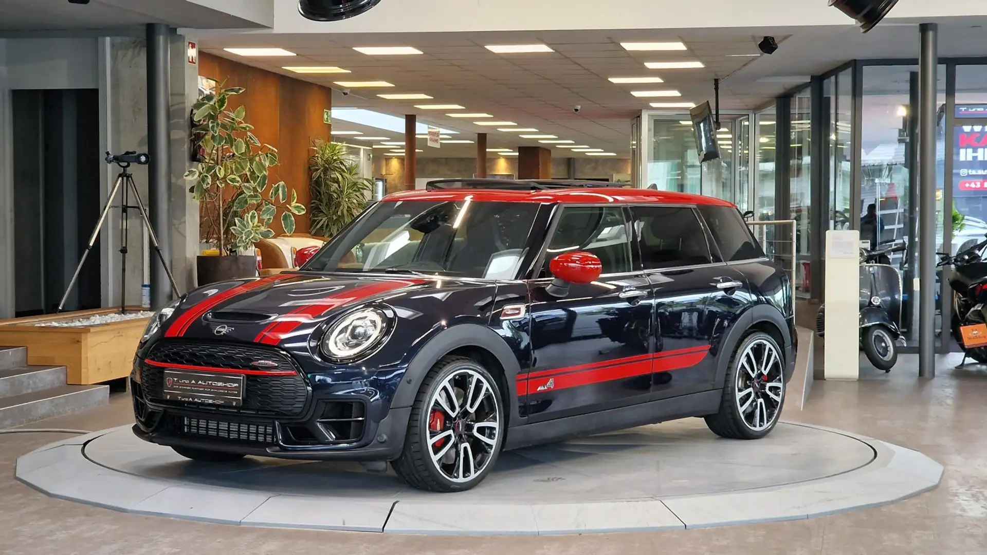 MINI John Cooper Works Clubman ALL4 Aut. *Ambiente*Navi*Kamera* Schwarz - 2