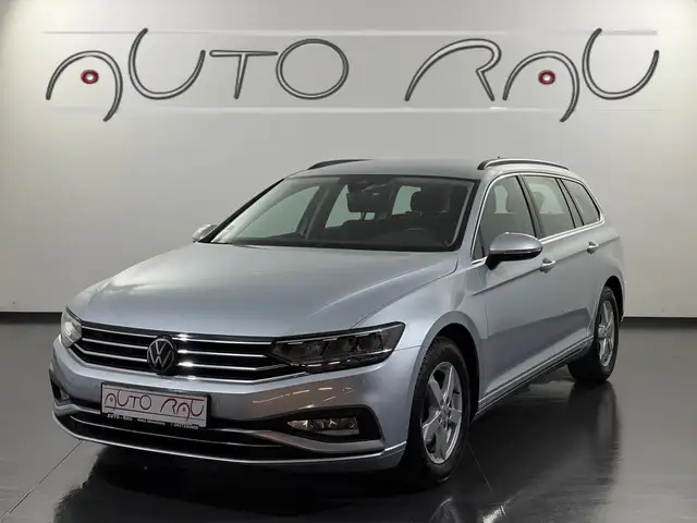 Volkswagen Passat Variant 2.0 TDI SCR Business DSG *LED*AHK*ACC*