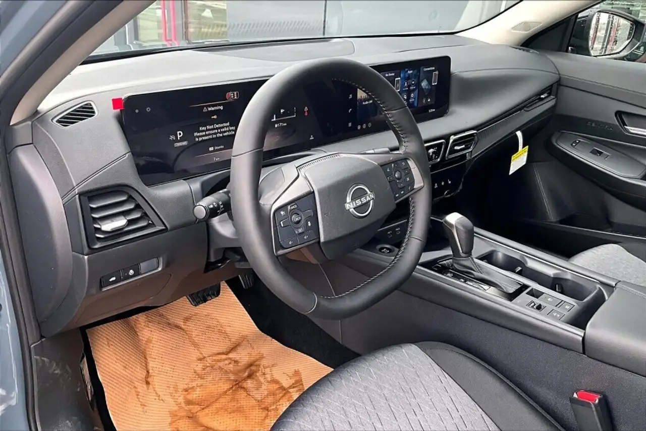 Nissan Sentra снимка Nissan Sentra