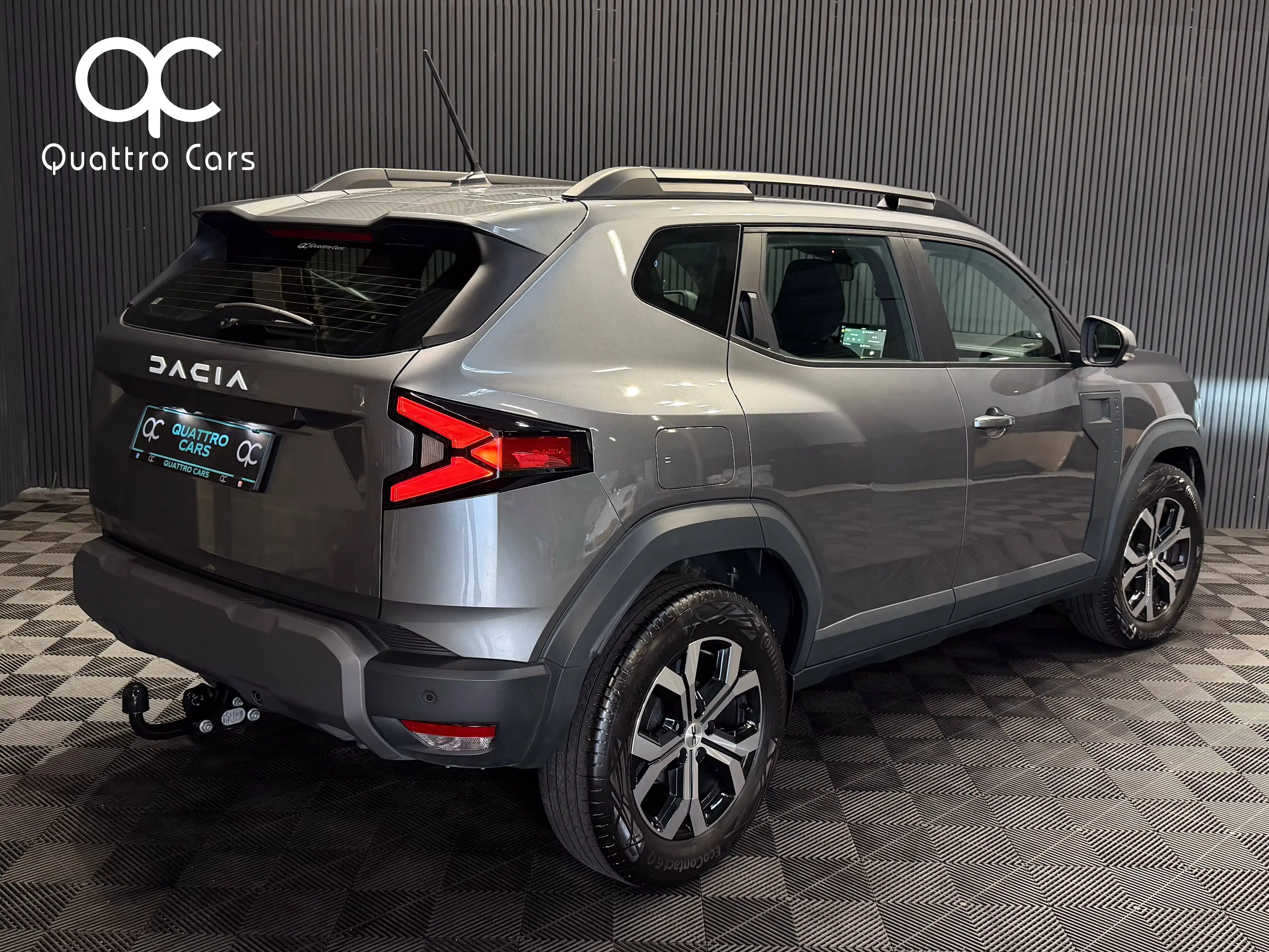 Dacia Duster 1.2 MILD HYBRID * CAR PLAY * CAMERA * LED * 1ERE MAIN — photo 7
