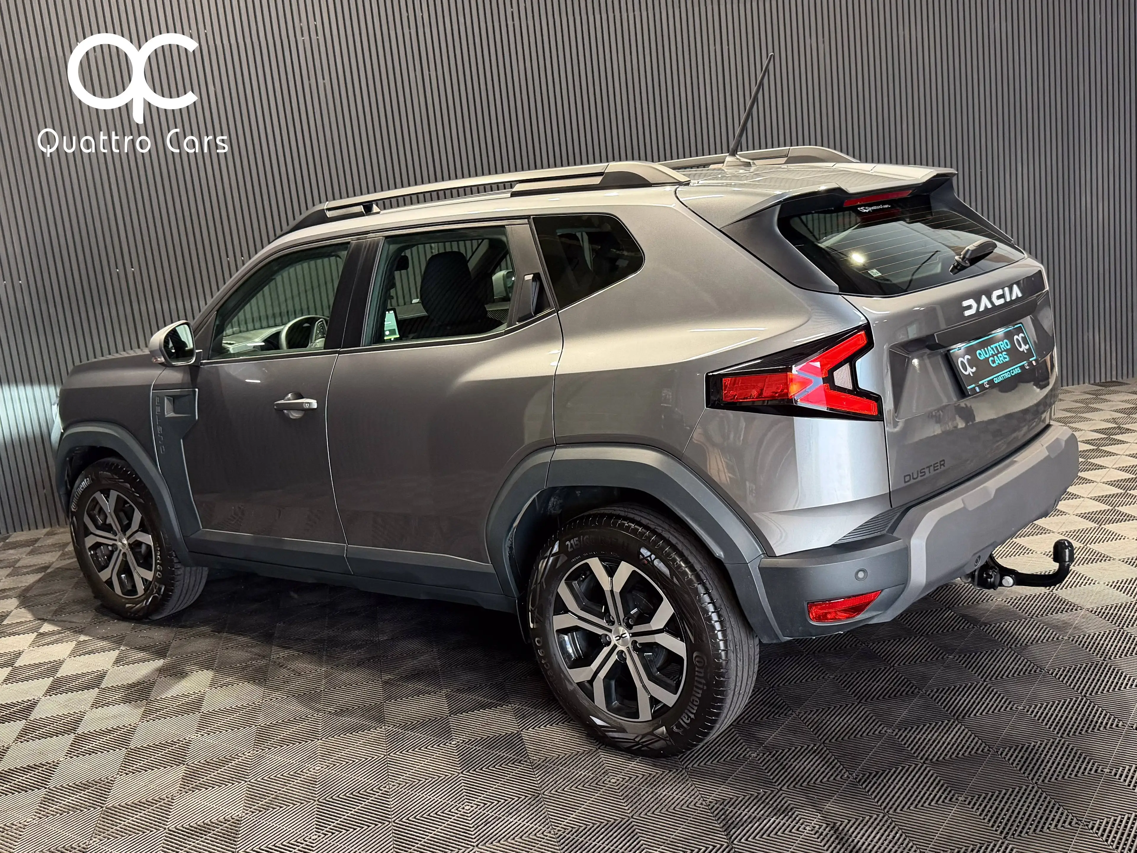 Dacia Duster 1.2 MILD HYBRID * CAR PLAY * CAMERA * LED * 1ERE MAIN — photo 8
