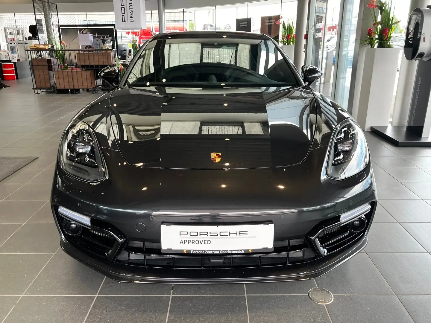 Porsche Panamera Turbo S E Hybrid Sport Turismo Grau - 2