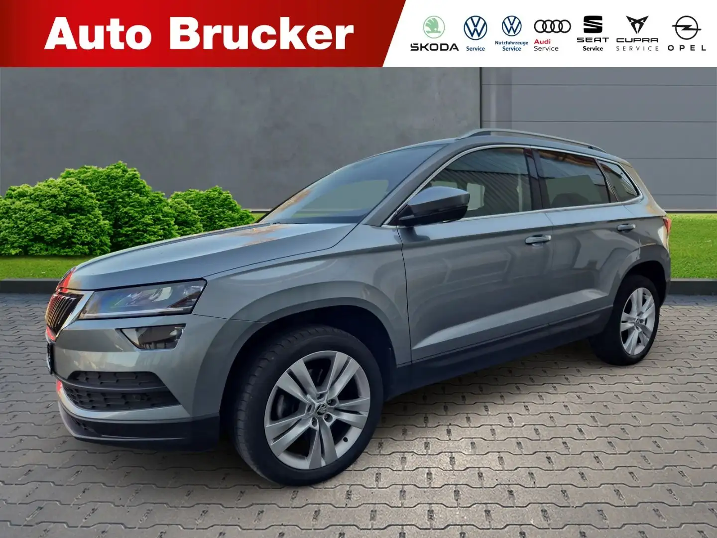 Skoda Karoq Style 2.0 TDI+Alufelgen+Navi+Klimaautomati Grau - 1