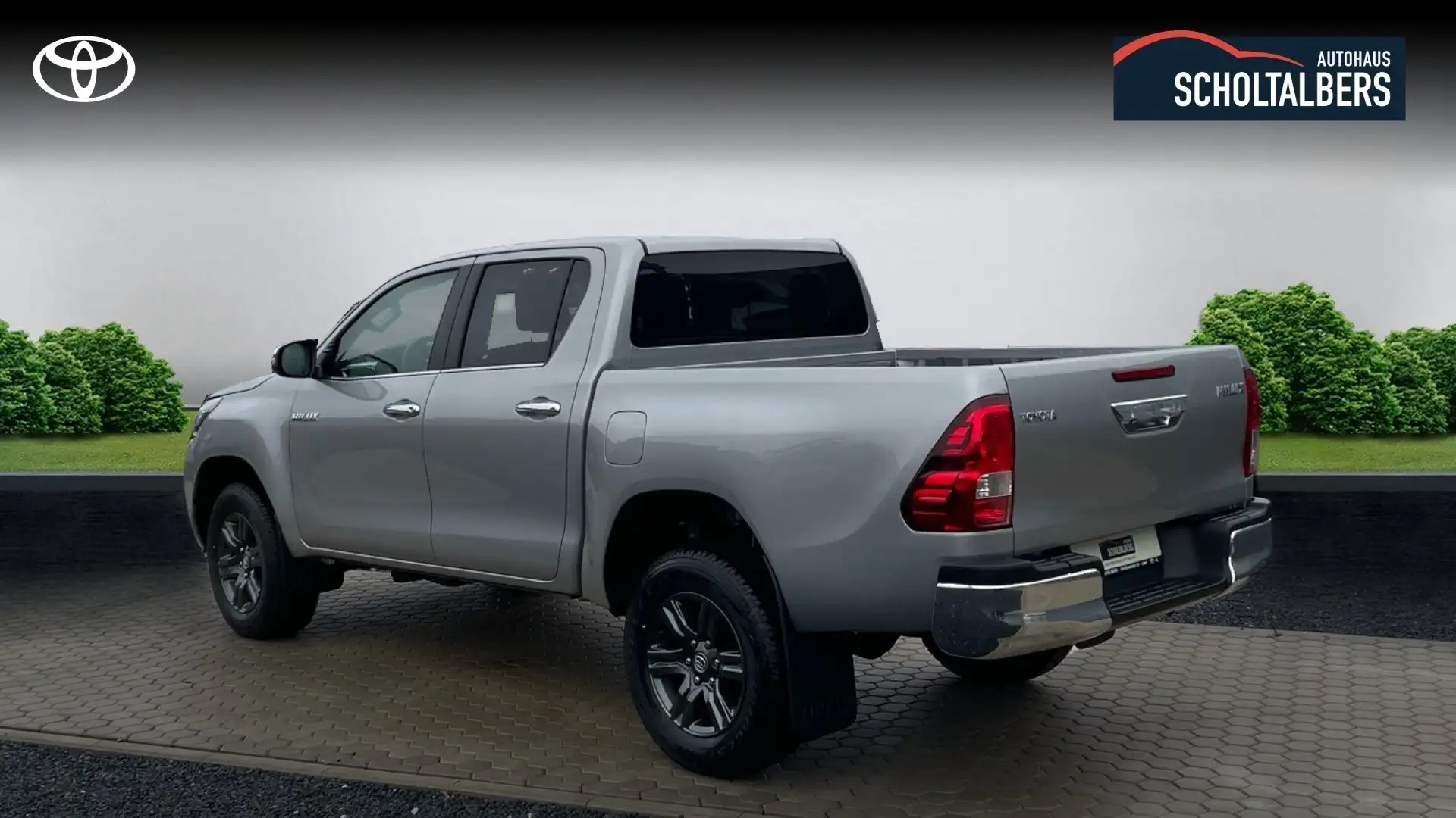 Toyota Hilux Double Cab Comfort 4x4 Silber - 2