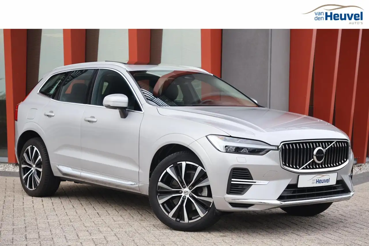 Volvo XC60 T6 Recharge AWD Ultimate Bright | Stoelverwarming — photo 1 of 40
