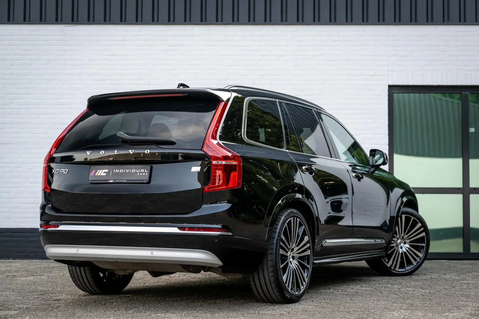 Volvo XC90 2.0 T8 Recharge AWD Ultra Bright 455pk Luchtvering Noir - 2