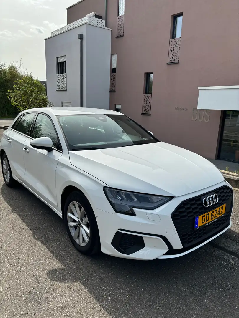 Audi A3 Sportback 35 1.5 tfsi Business 150cv Blanc - 2