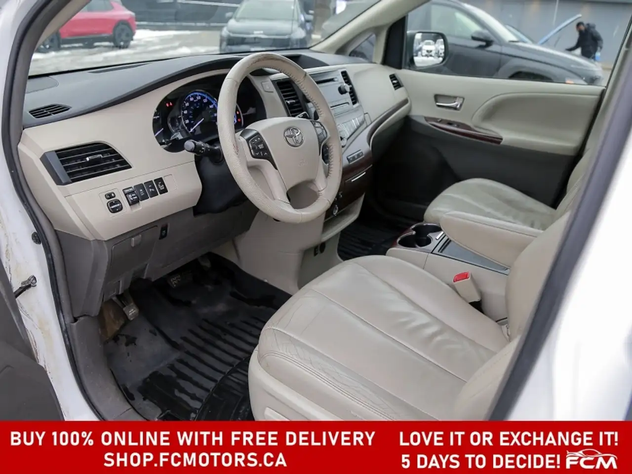 Toyota Sienna снимка Toyota Sienna