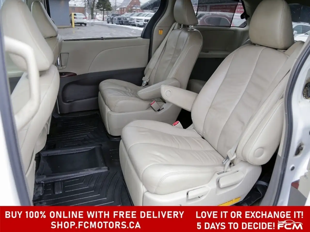 Toyota Sienna снимка Toyota Sienna