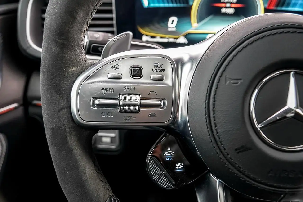 Mercedes-Benz GLE снимка Mercedes-Benz GLE