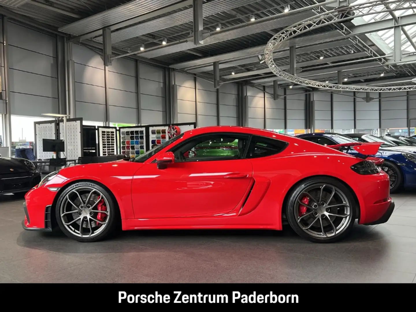 Porsche Cayman 718 GT4 BOSE Sportabgasanlage 20-Zoll LED Rot - 2