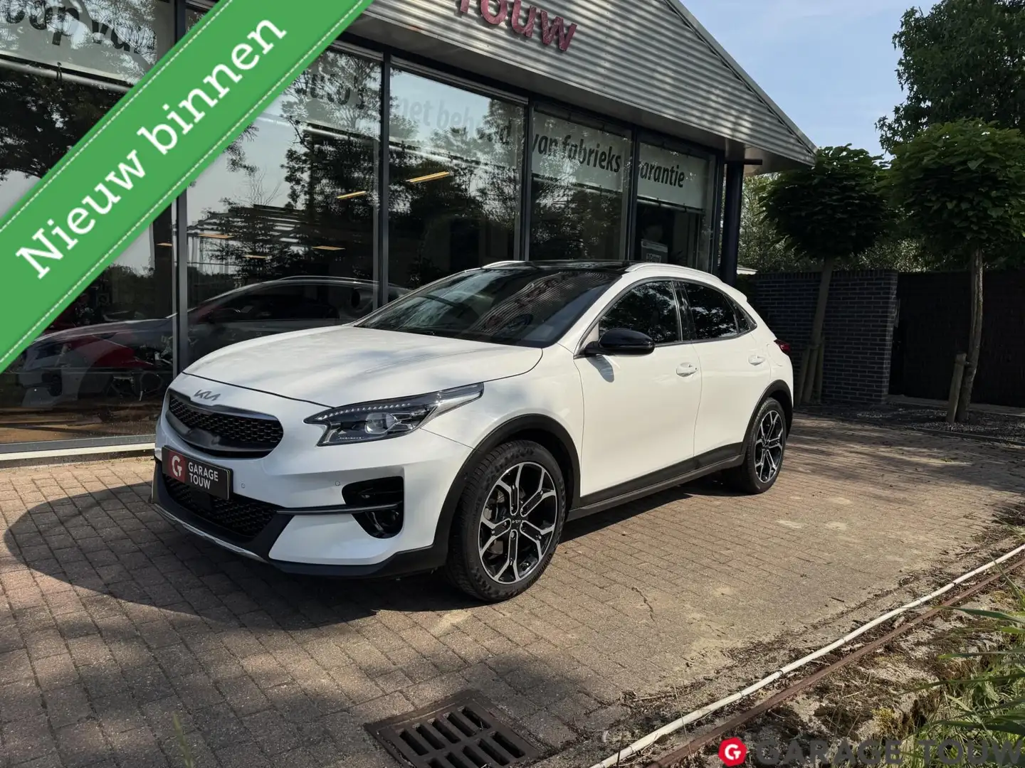 Kia XCeed 1.5 T-GDI MHEV Black Edition Orig. NL Wit - 1