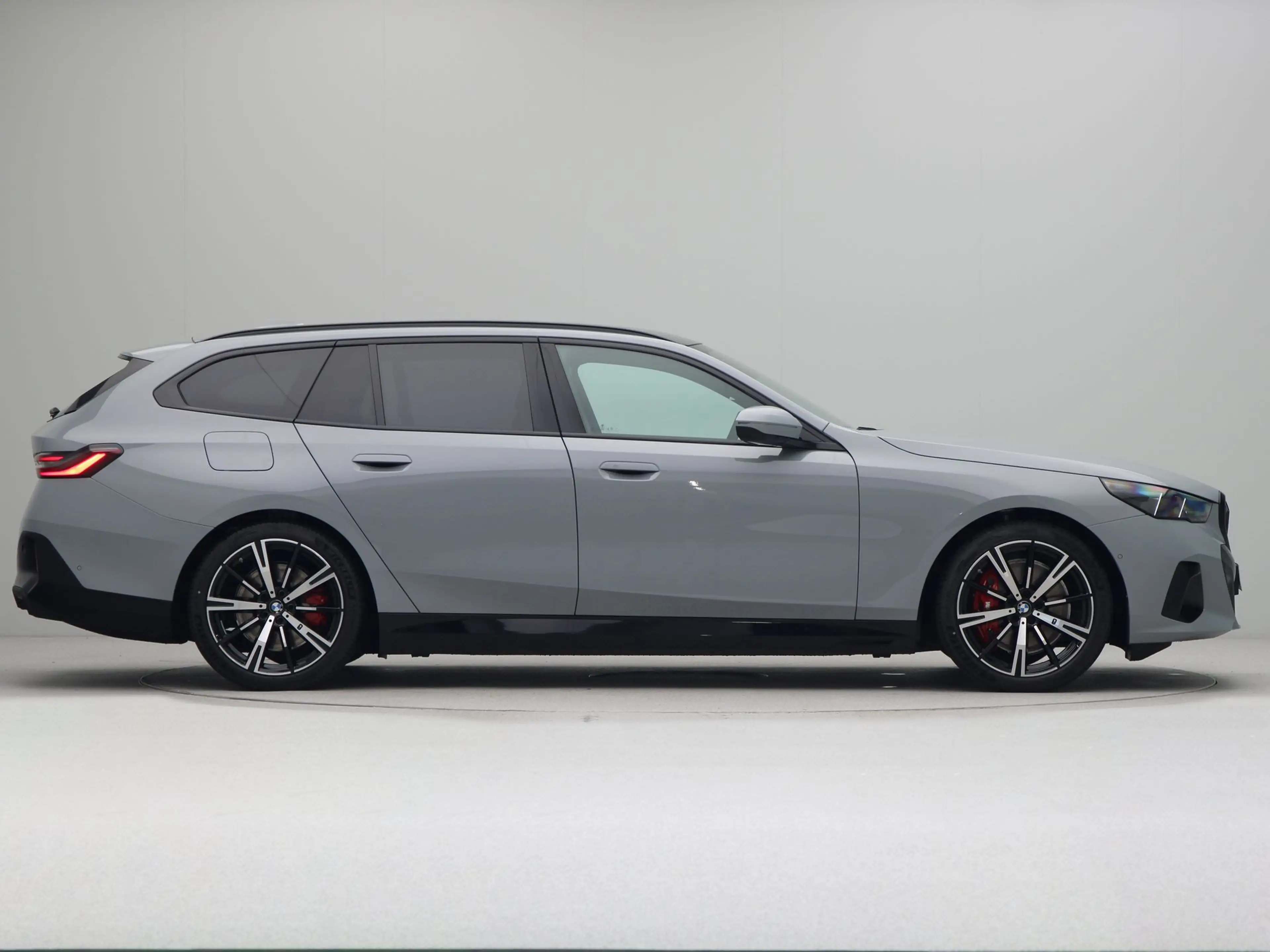 BMW i5 Touring eDrive40 84 kWh M Sport Pro | Harman Kardo — photo 7