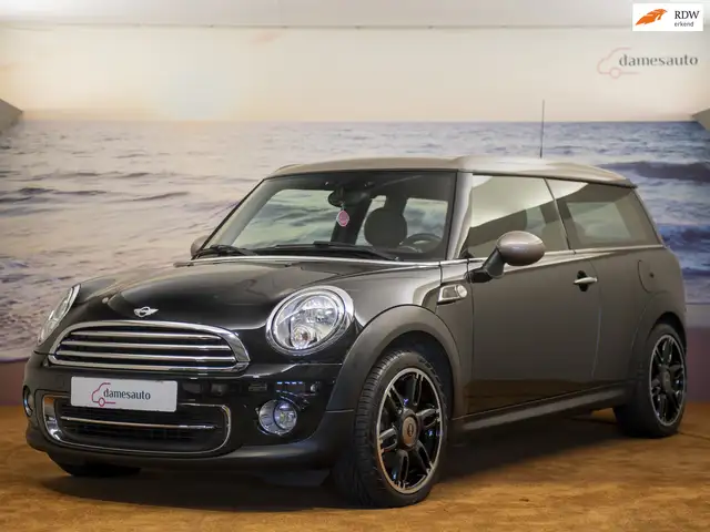 MINI Cooper Clubman Mini 1.6 Bondstreet! Zeer unieke uitvoering!