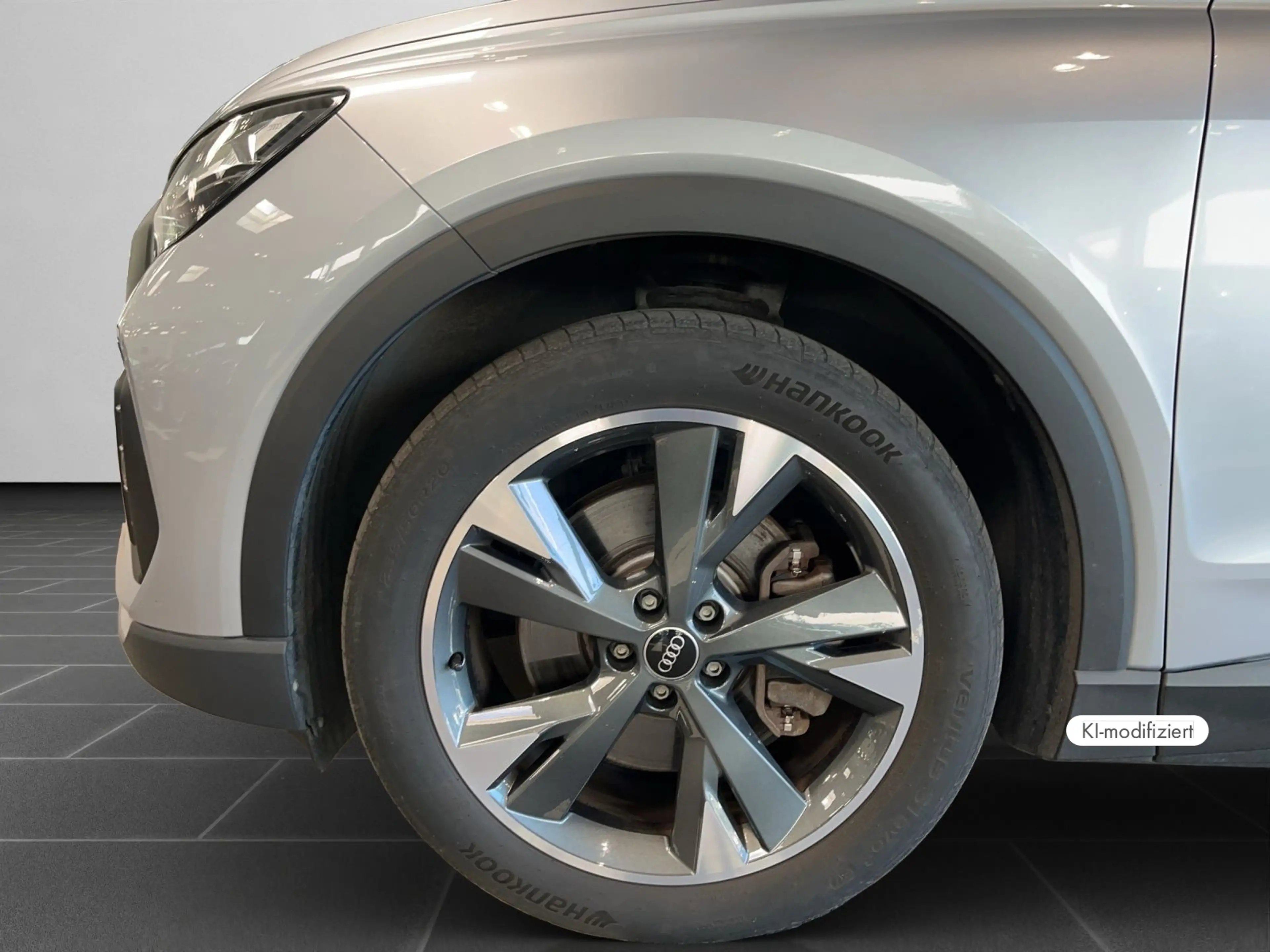 Audi Q4 e-tron 40 e-tron 150 kW — photo 8