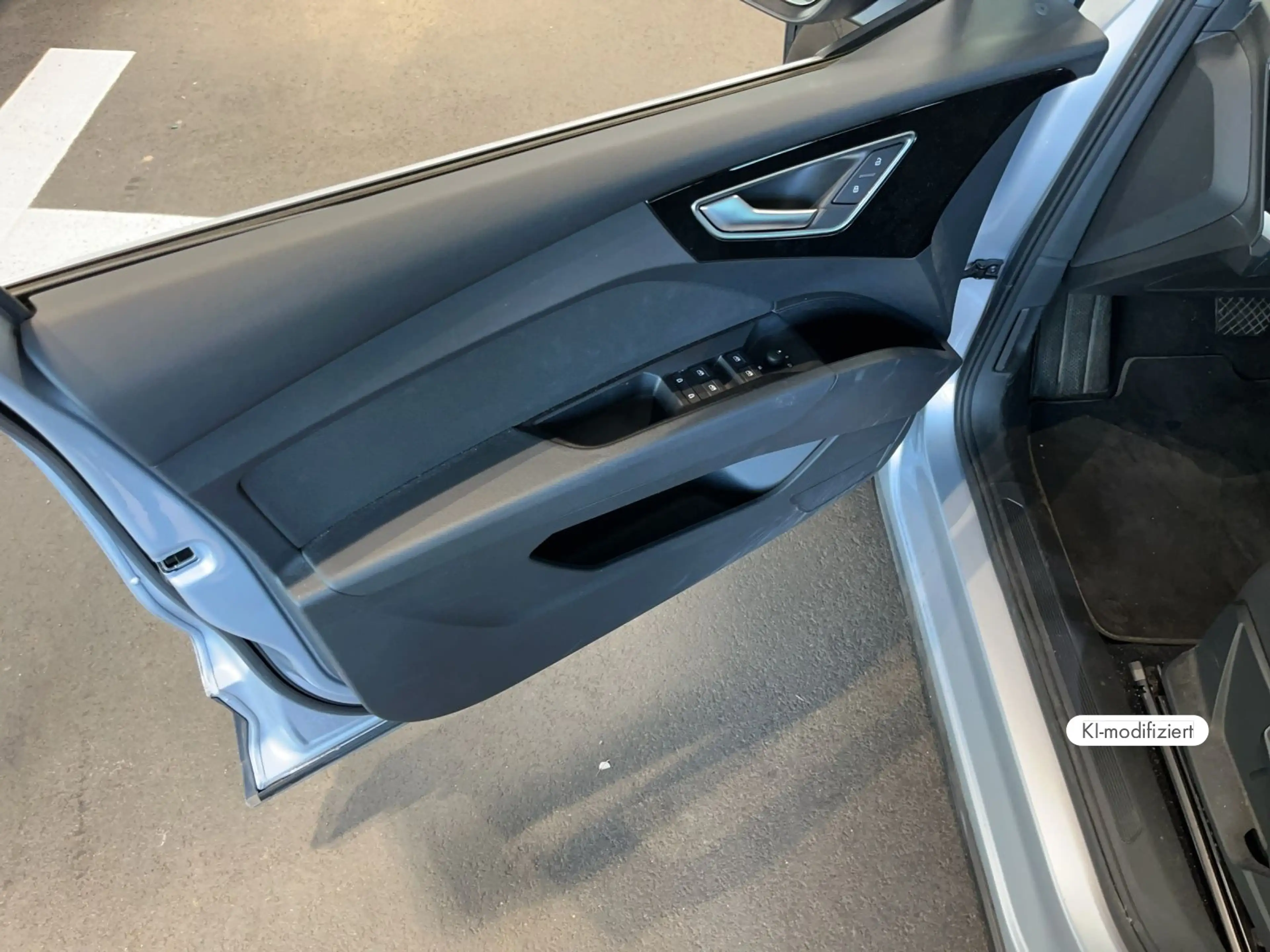 Audi Q4 e-tron 40 e-tron 150 kW — photo 13