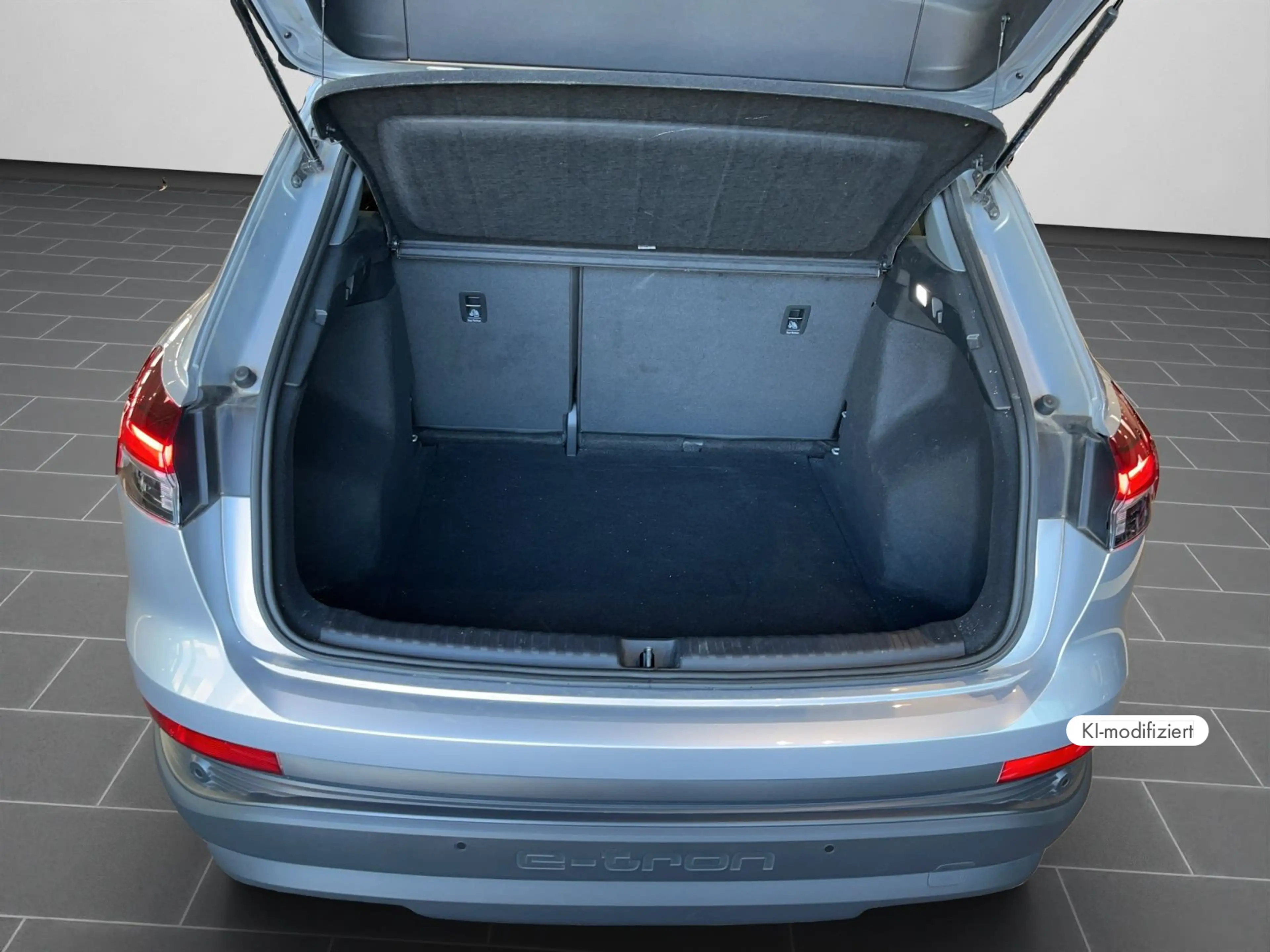 Audi Q4 e-tron 40 e-tron 150 kW — photo 15