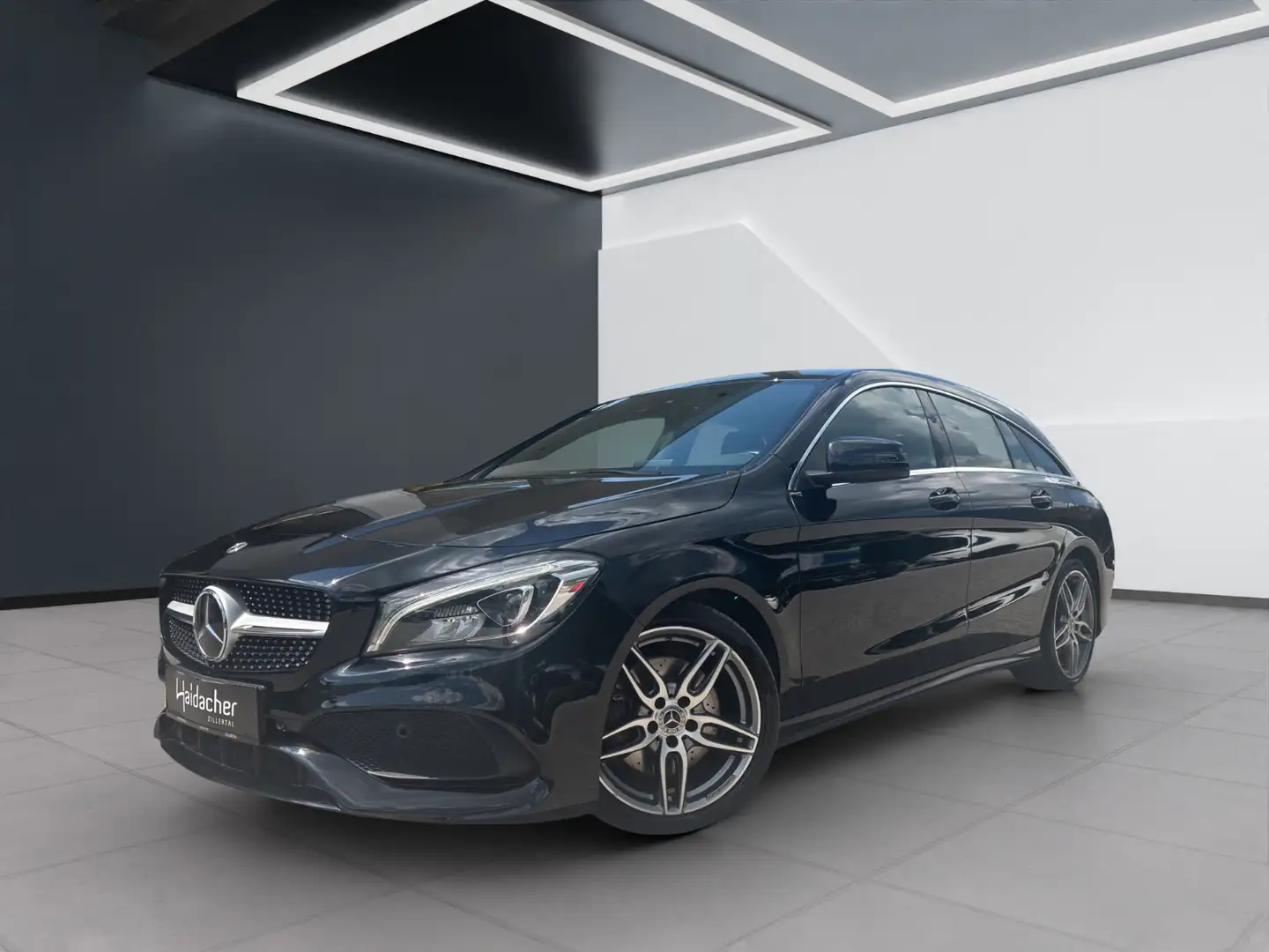 Mercedes-Benz CLA 220 d 4MATIC Shooting Brake AMG Line KeyGo Schwarz - 2