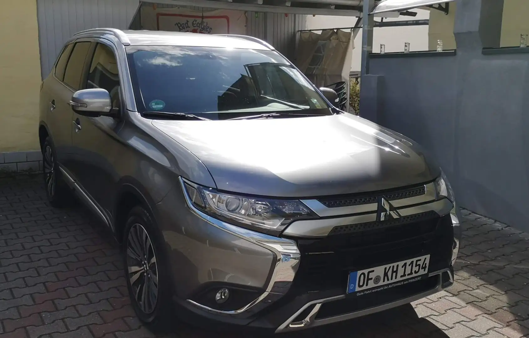 Mitsubishi Outlander 2.0 2WD CVT Active Grau - 2