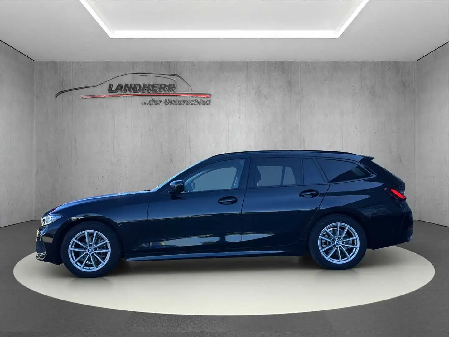 BMW 318 i Touring el. Heckklappe/Kamera/Navi... Noir - 2
