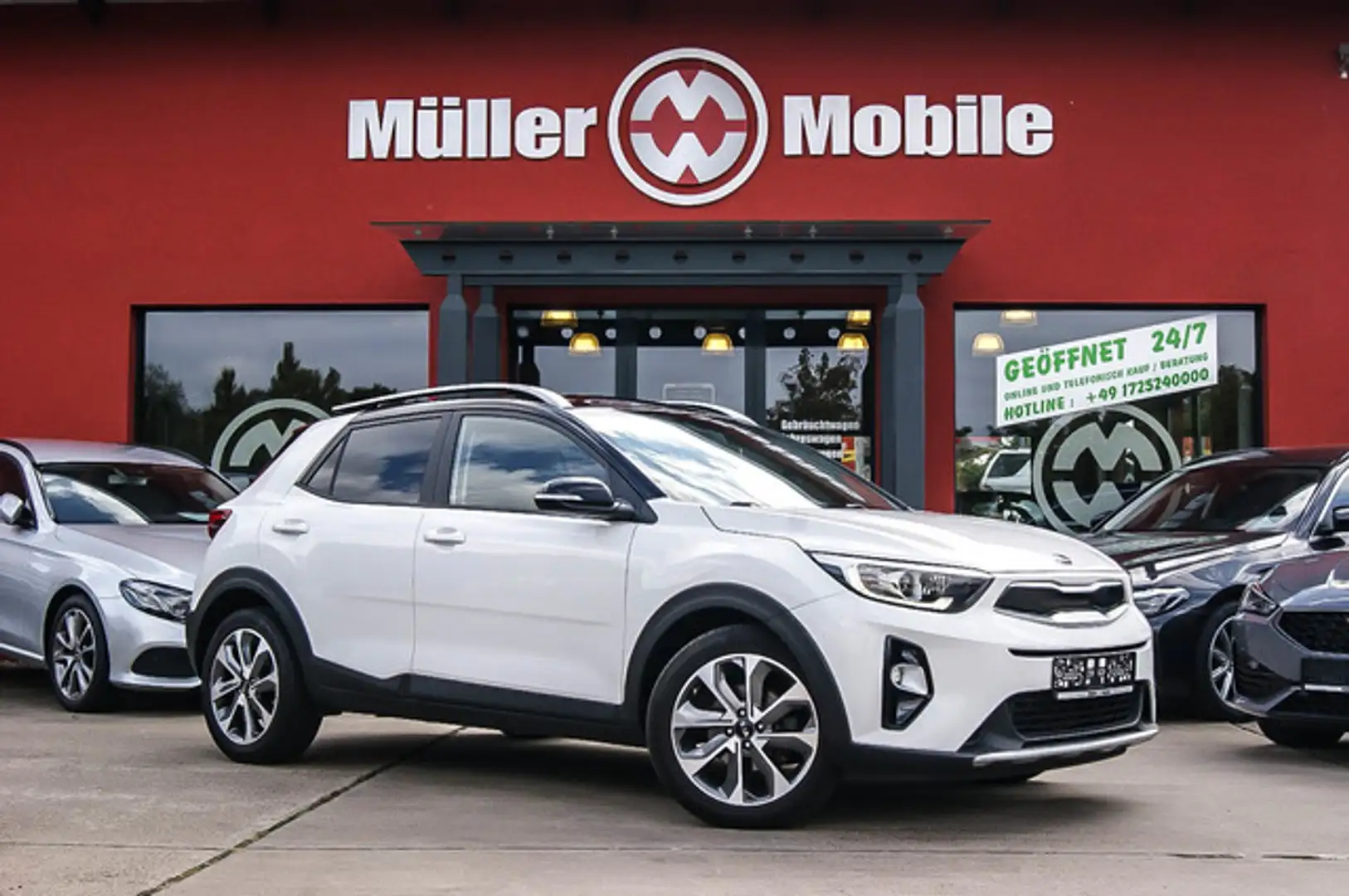 Kia Stonic 10 T-GDI DCT OPF Emotion AUTOMATIK 1.HAND Vision Weiß - 1