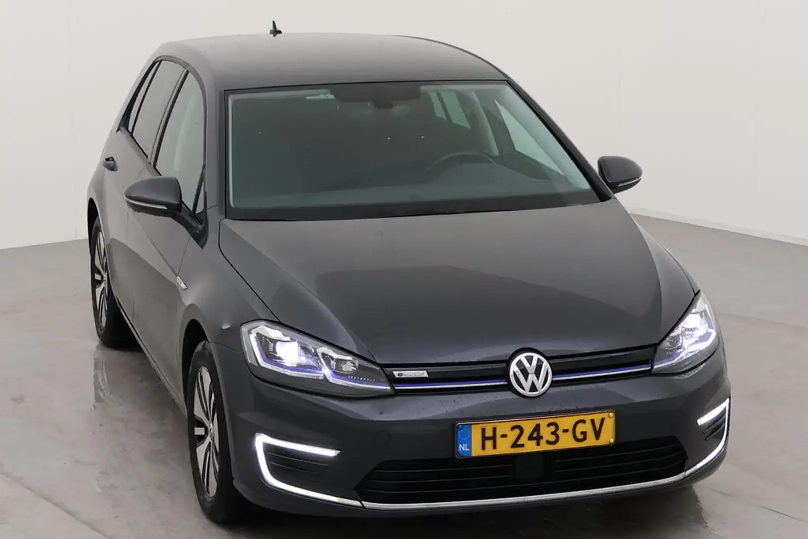 Volkswagen e-Golf E-DITION | Warmtepomp | Active Info Display | binn Gris - 2
