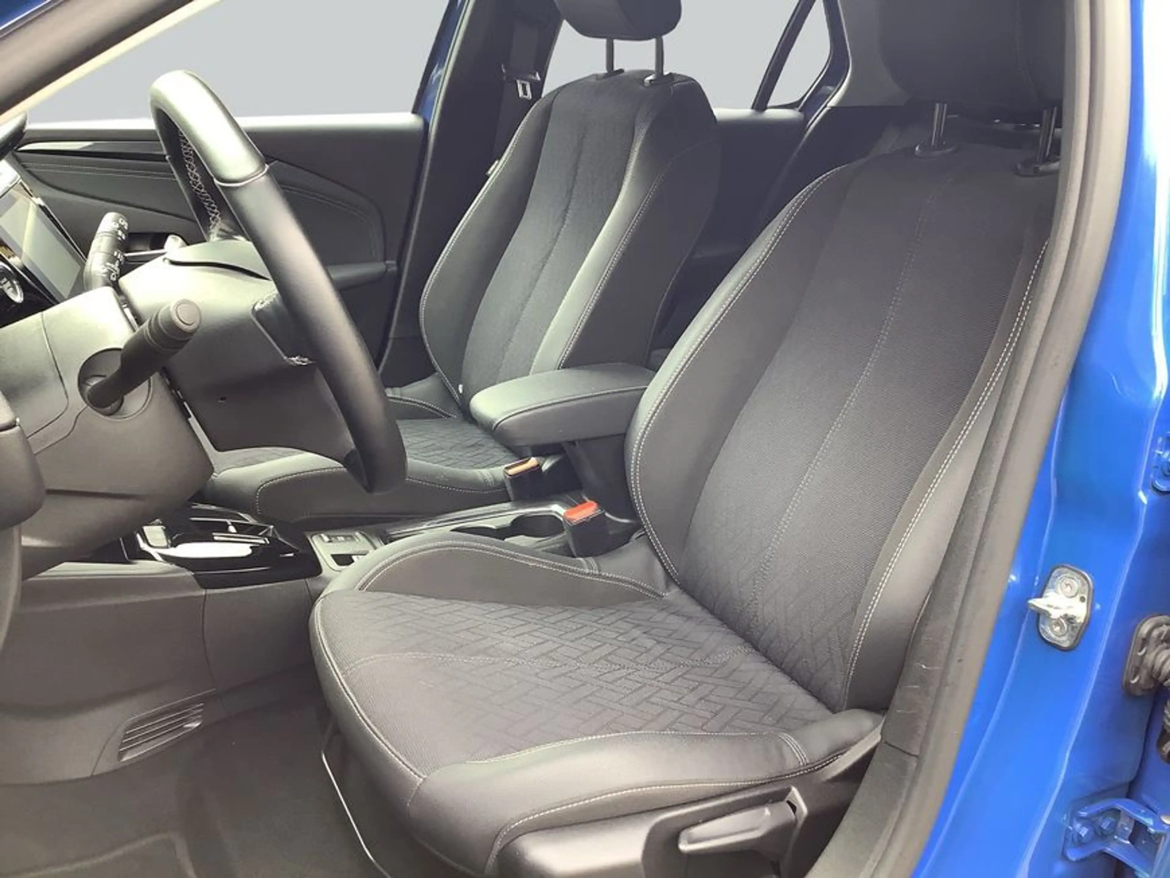 Opel Corsa-e -e Elegance — photo 11
