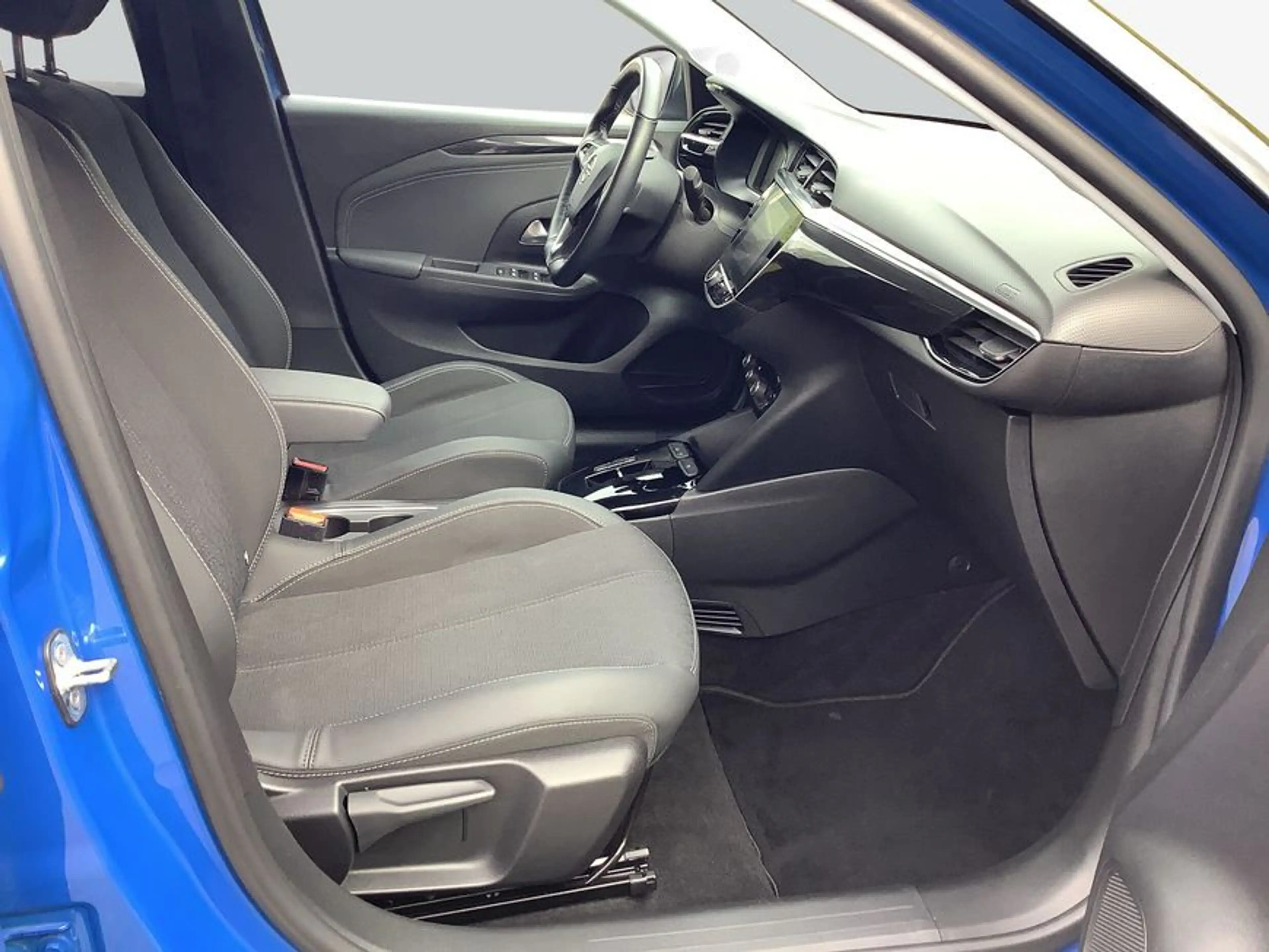 Opel Corsa-e -e Elegance — photo 13