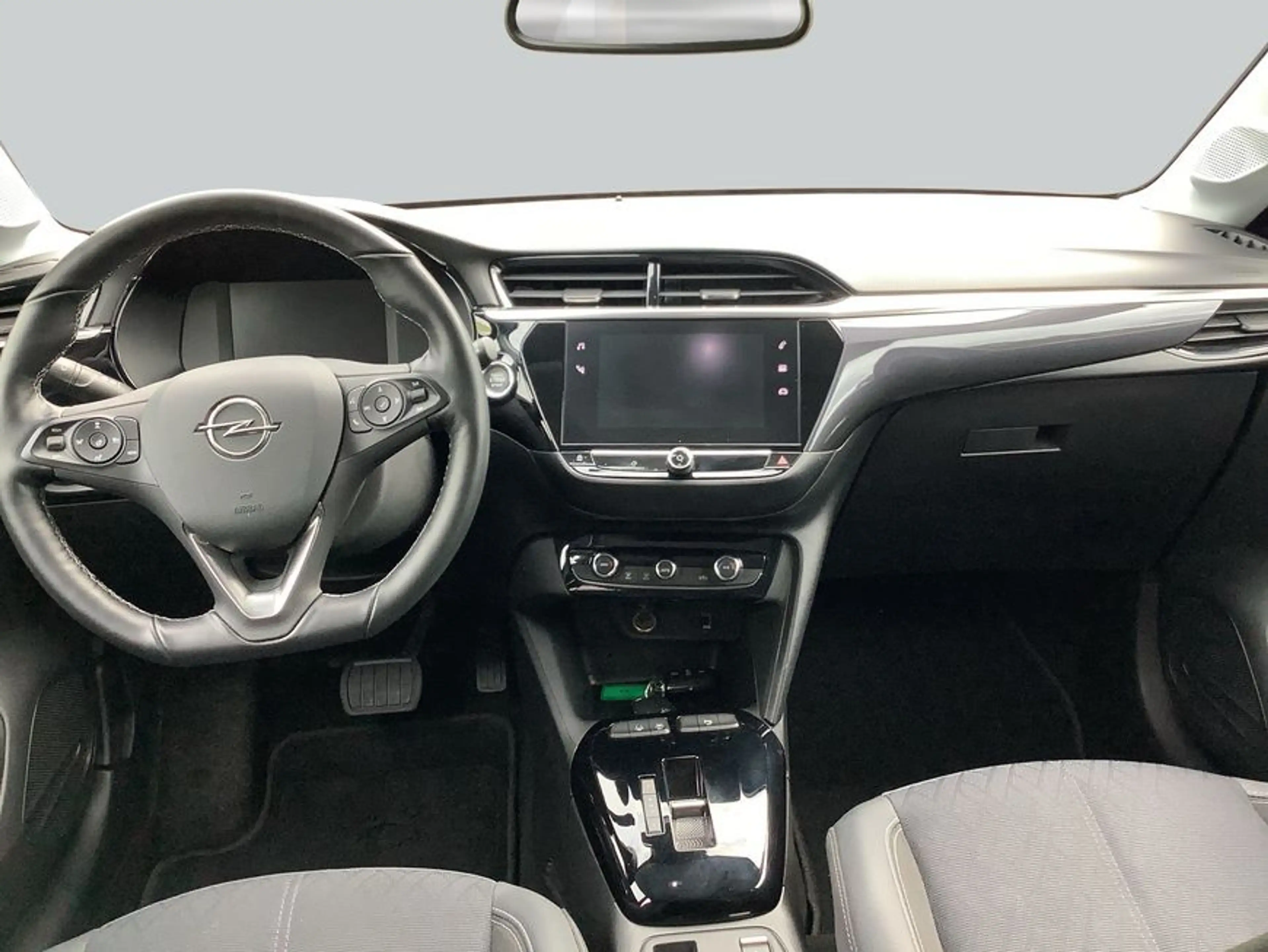 Opel Corsa-e -e Elegance — photo 14