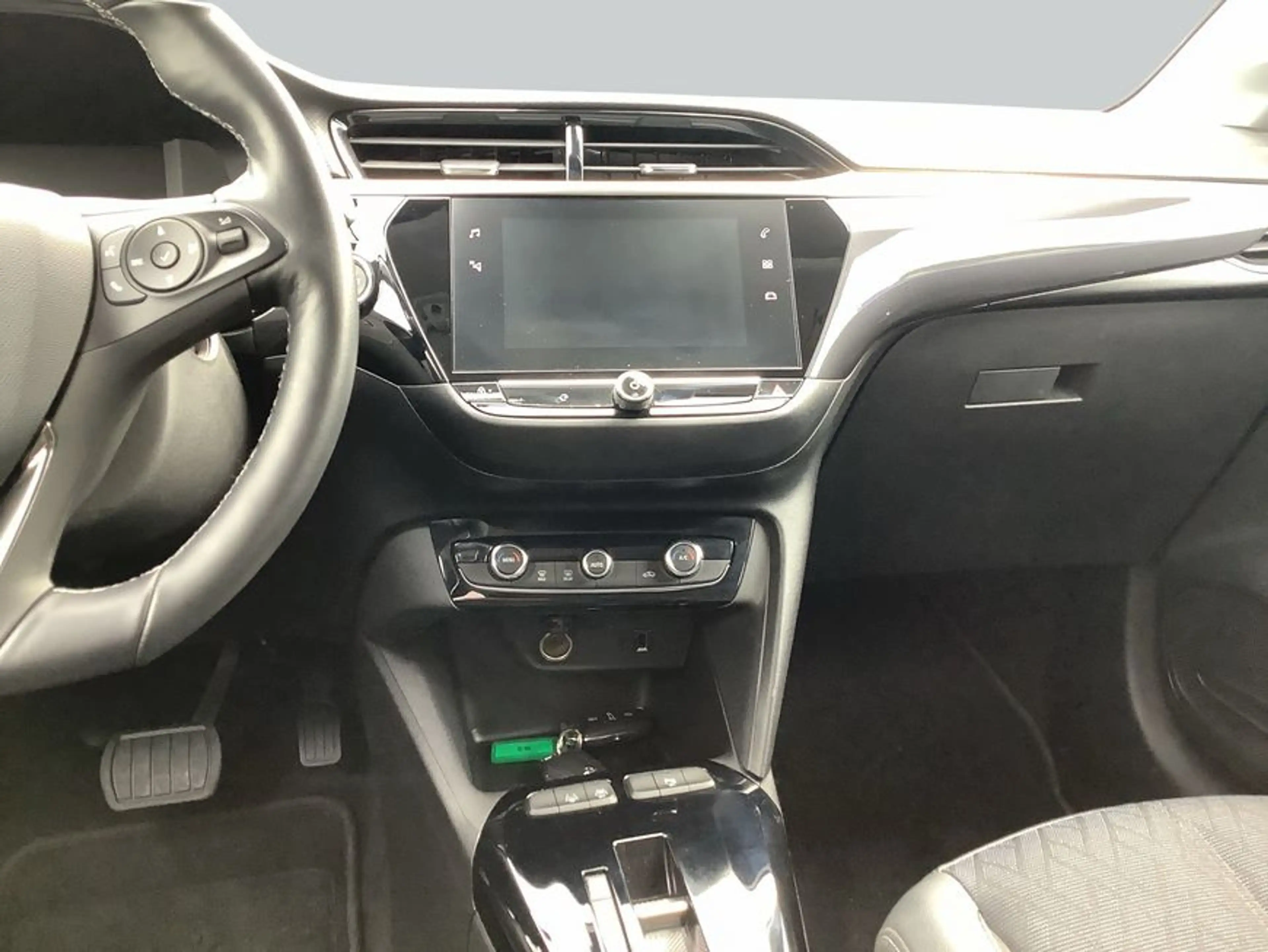 Opel Corsa-e -e Elegance — photo 15