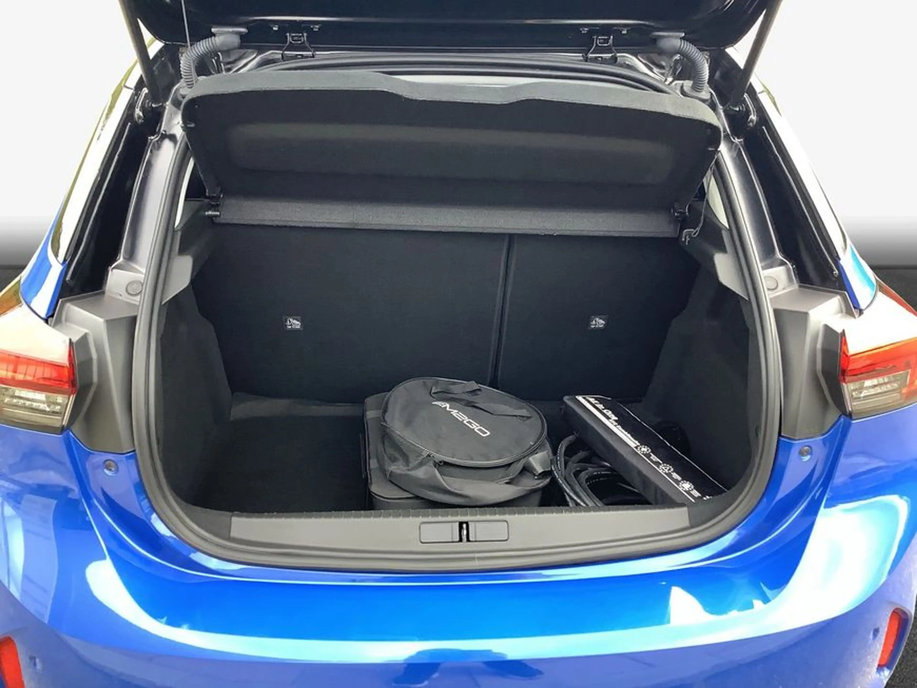 Opel Corsa-e -e Elegance — photo 9
