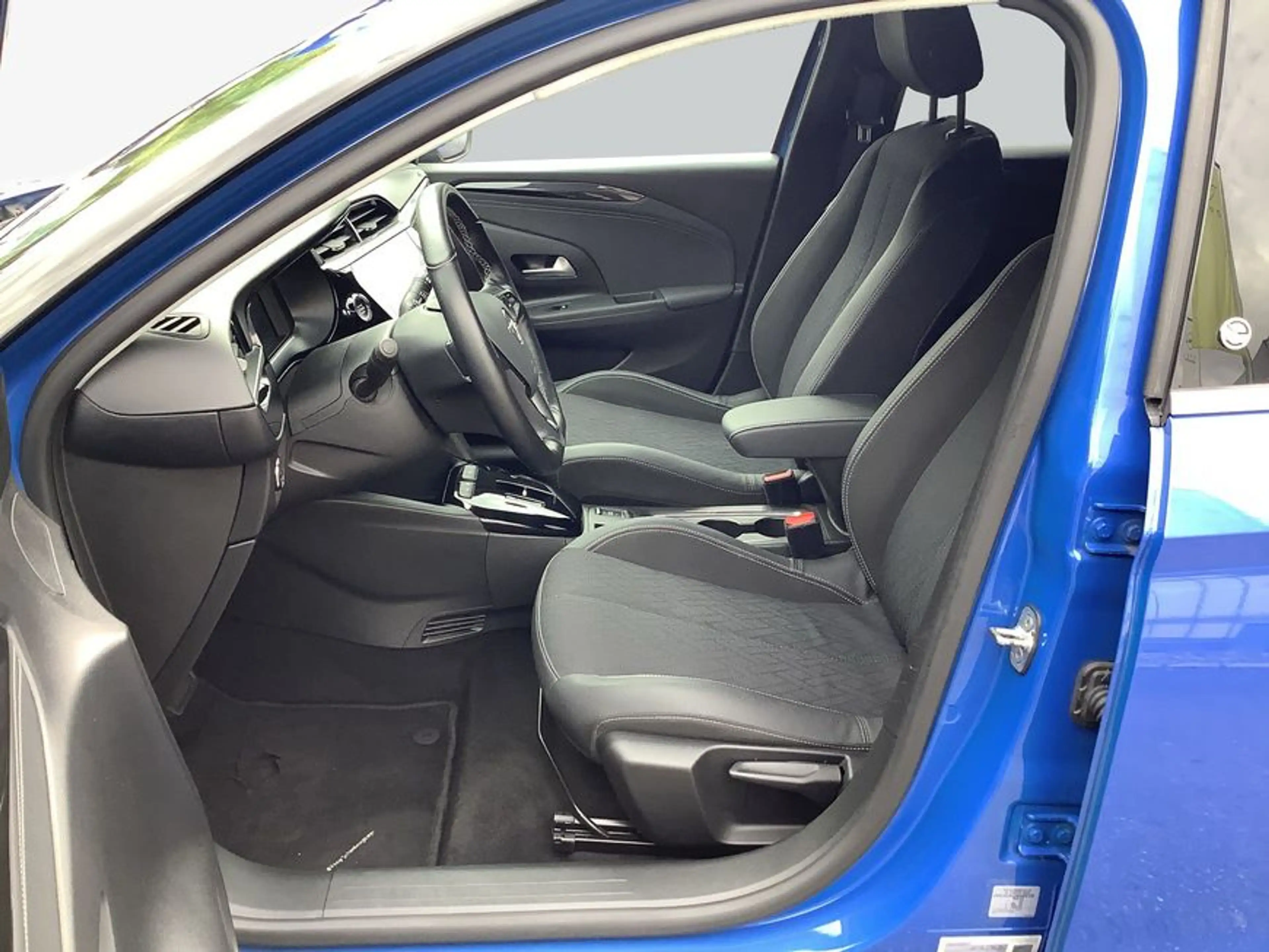 Opel Corsa-e -e Elegance — photo 10