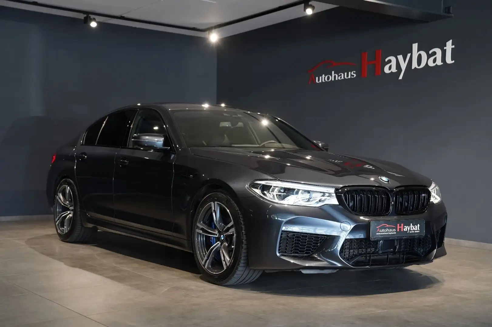 BMW M5 Navi Prof-360°RFK-HuD-ACC-Fond TV-Soft Close Grijs - 1