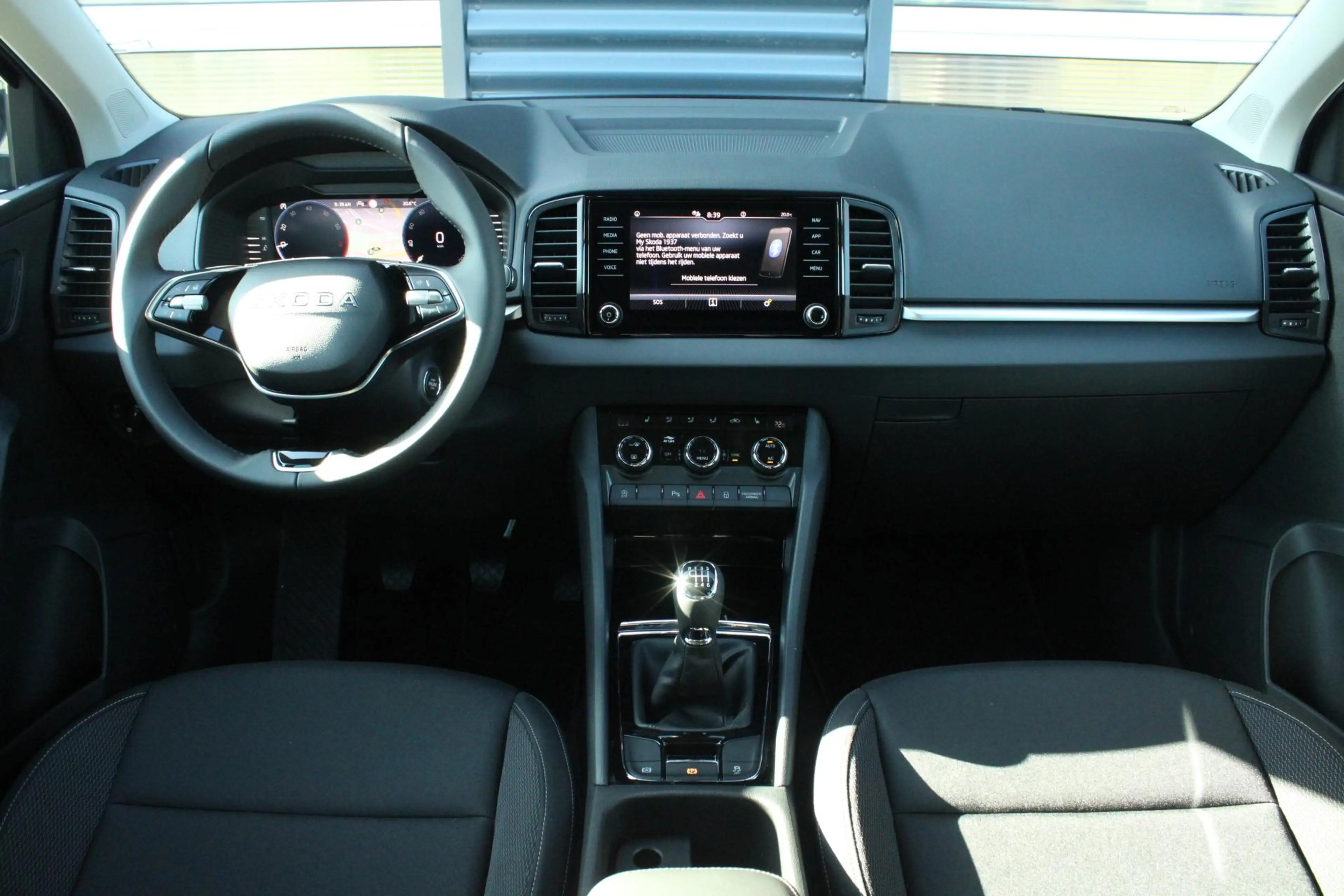 Skoda Karoq 1.0 TSI 115pk Business Edition | Trekhaak Uitklapb — photo 5