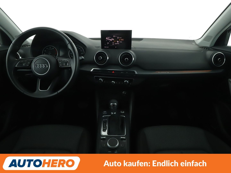 Audi Q2 40 TFSI quattro Sport Aut.*NAVI*LED*TEMPO*CAM*PDC* — photo 12