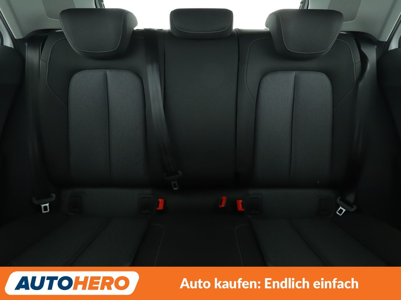 Audi Q2 40 TFSI quattro Sport Aut.*NAVI*LED*TEMPO*CAM*PDC* — photo 15