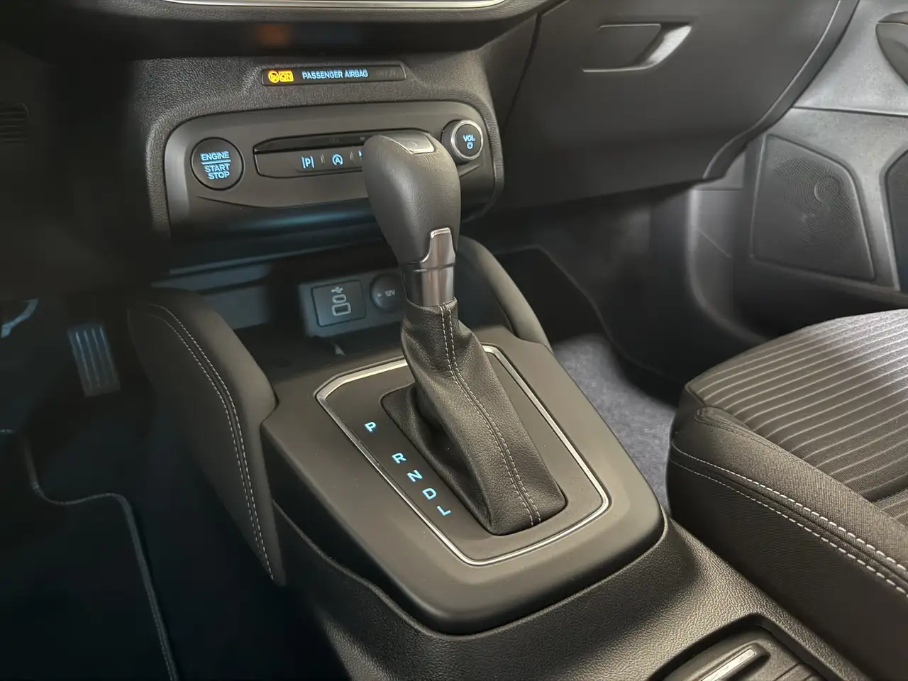 Ford Focus Ecoboost Hybrid Active X LHZ SH GJR AHK TW, миниатюра 21