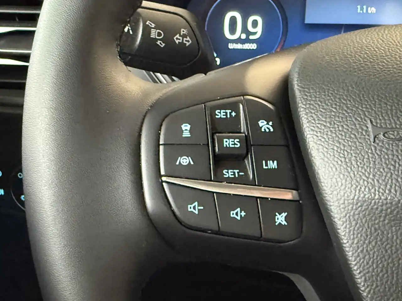 Ford Focus Ecoboost Hybrid Active X LHZ SH GJR AHK TW, миниатюра 19