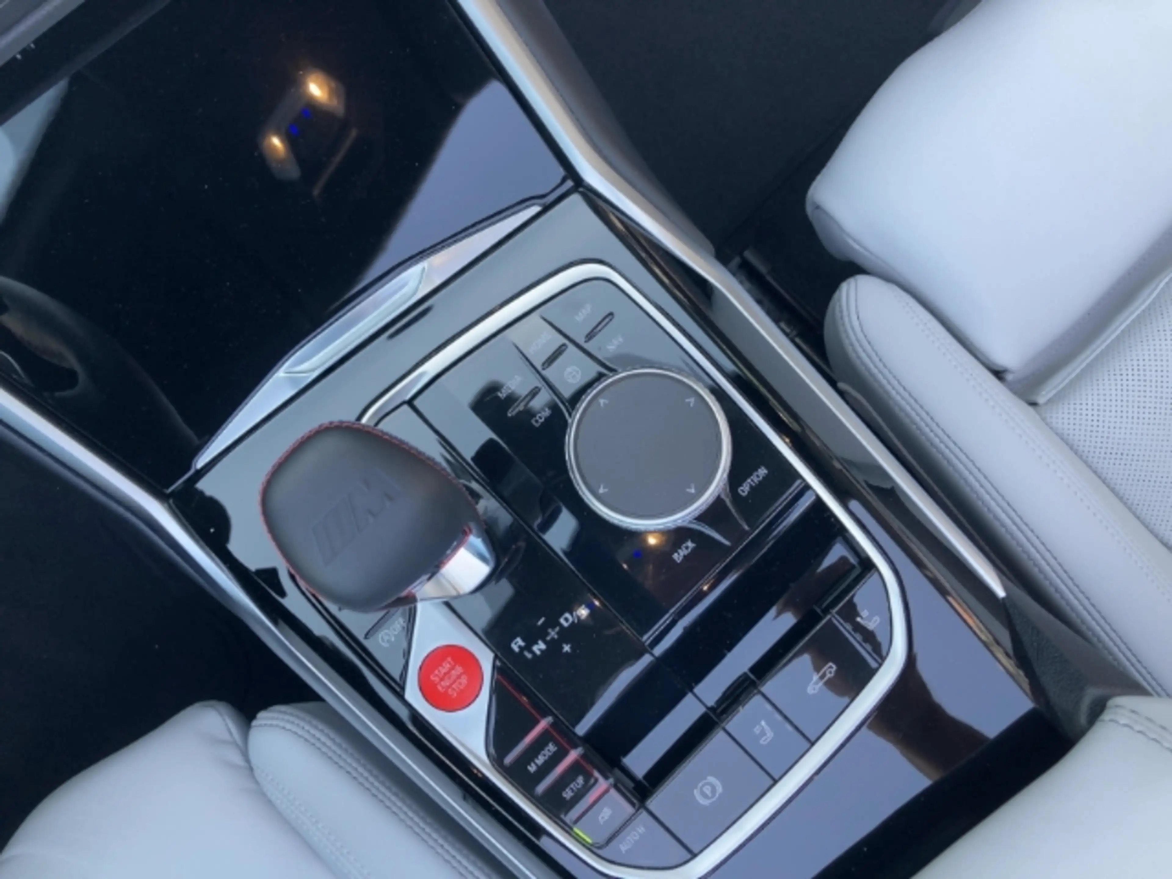 BMW M4 Competition M xDrive AD Navi Leder Digitales Cockp — photo 11