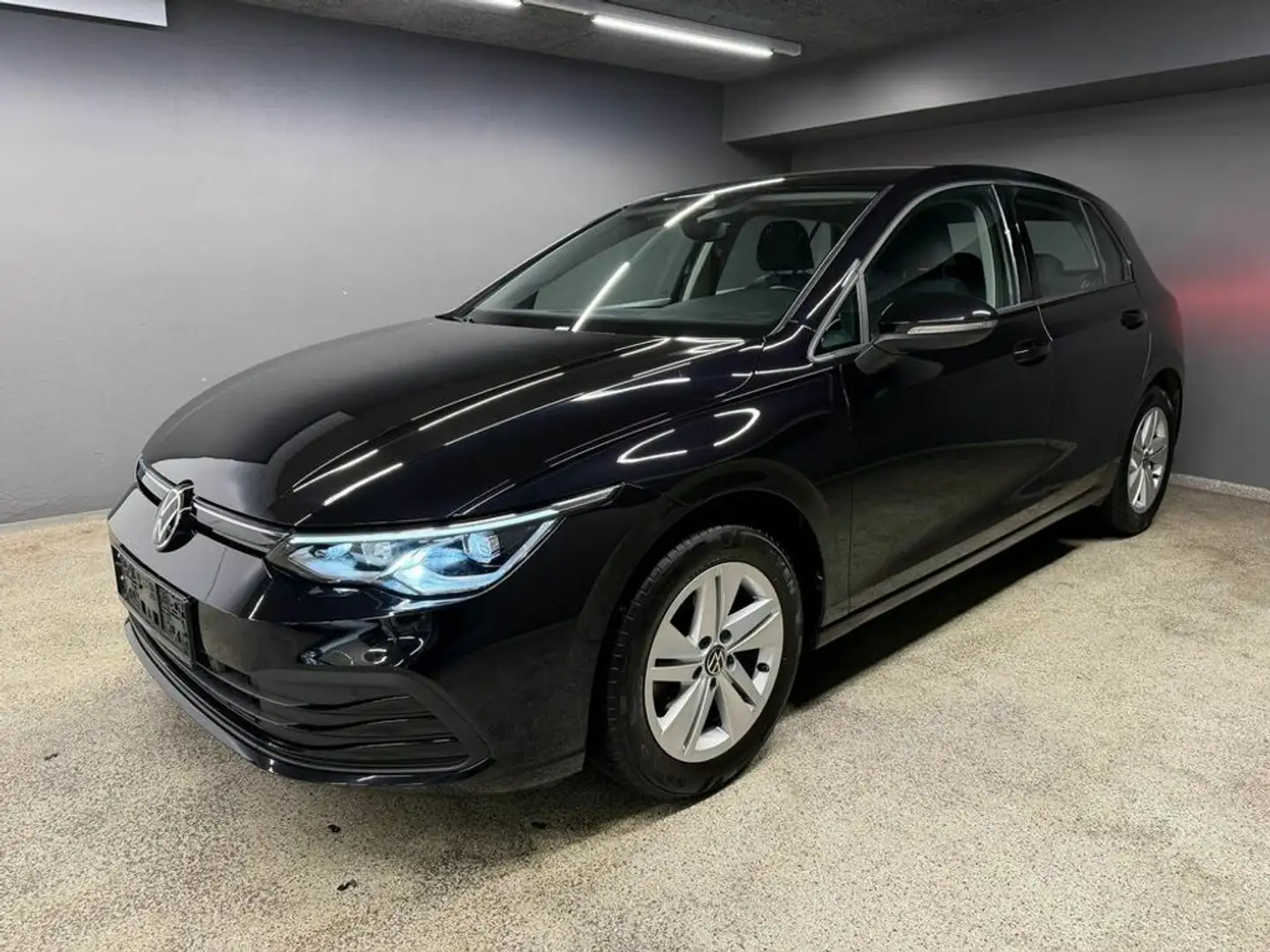 Volkswagen Golf LIFE*ACC*LED*NAVI*VC*PDC V+H*CARPLAY*SOUNDSYS Schwarz - 1