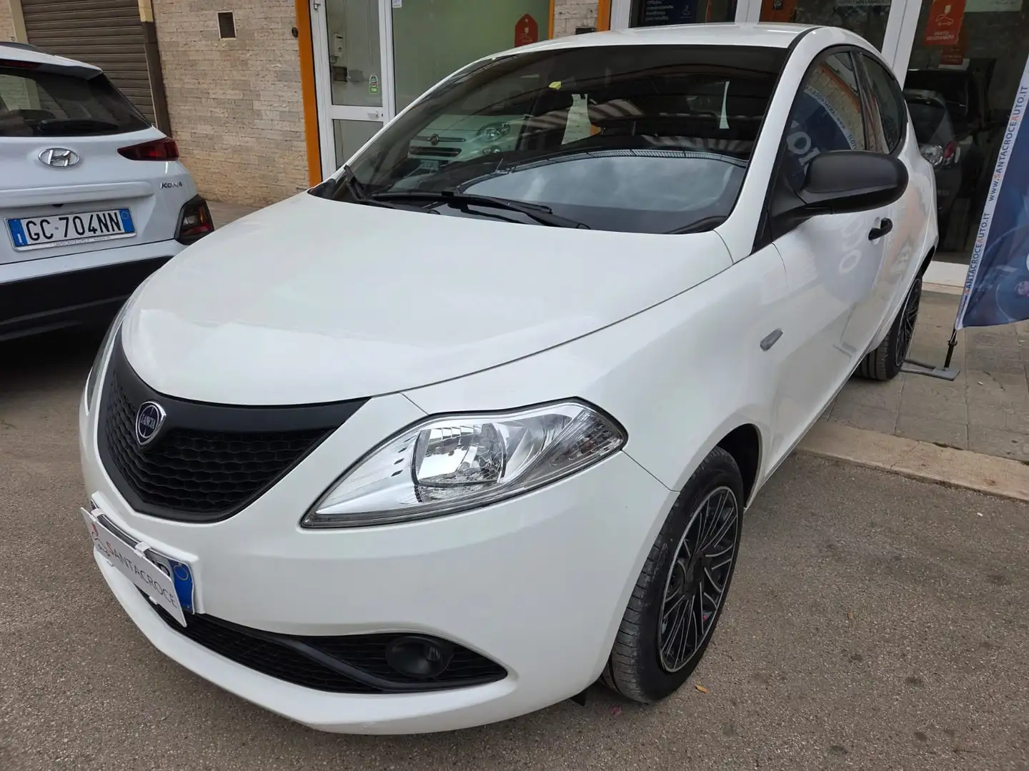 Lancia Ypsilon LANCIA YPSILON 1.2 69CV 5 PORTE GPL ELEFANTINO BLU Bianco - 2