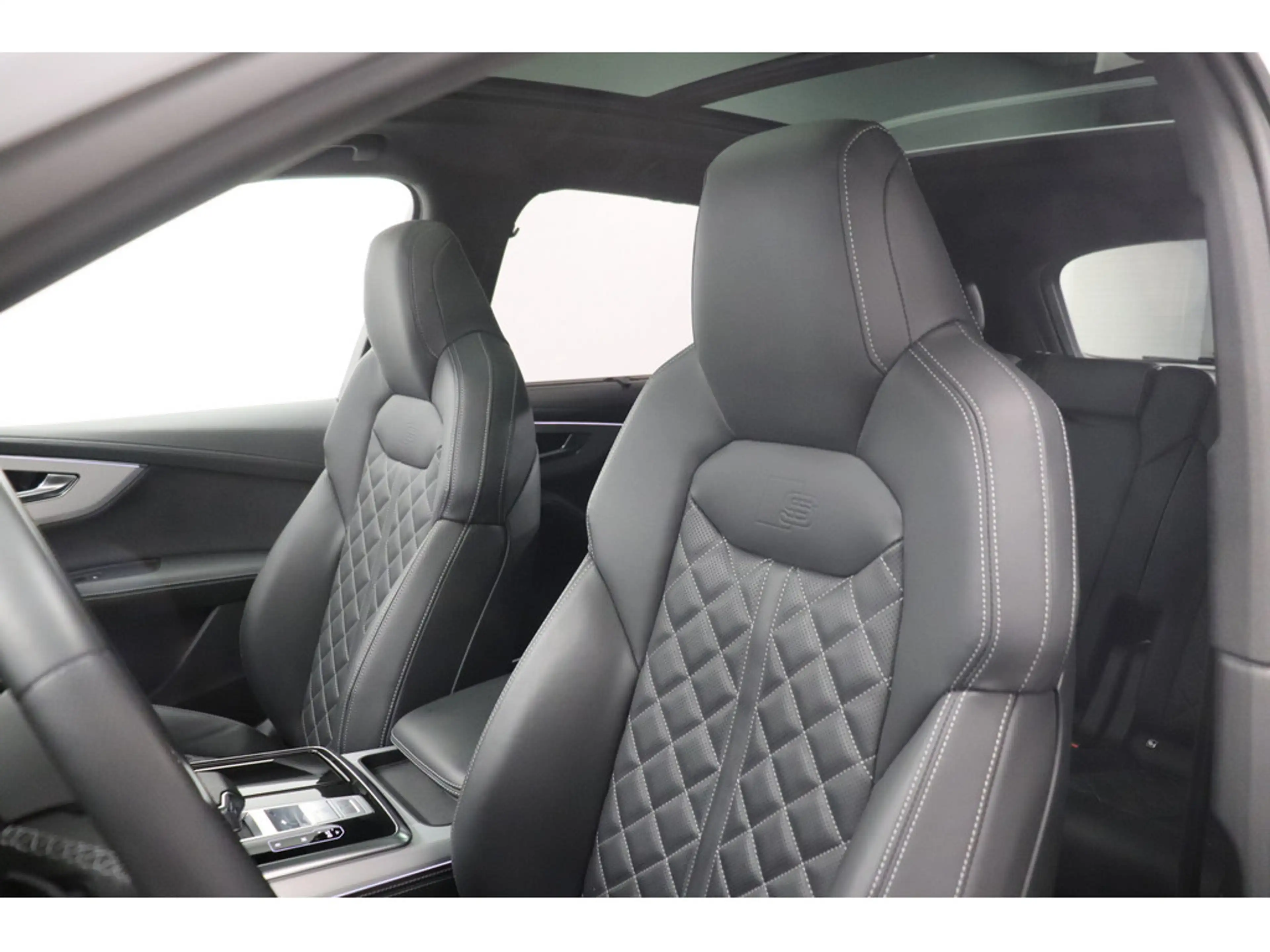 Audi SQ7 4.0 TFSI quattro #Standheizung #B&O #Panorama — photo 10