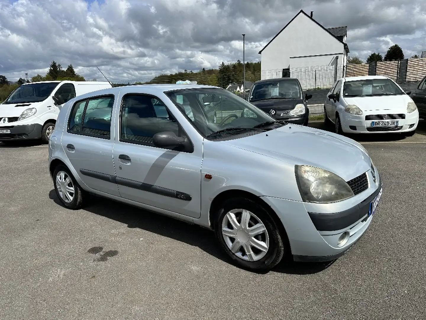 Renault Clio 1.5 dCi 65 Expression - 1