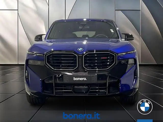 BMW XM view 2