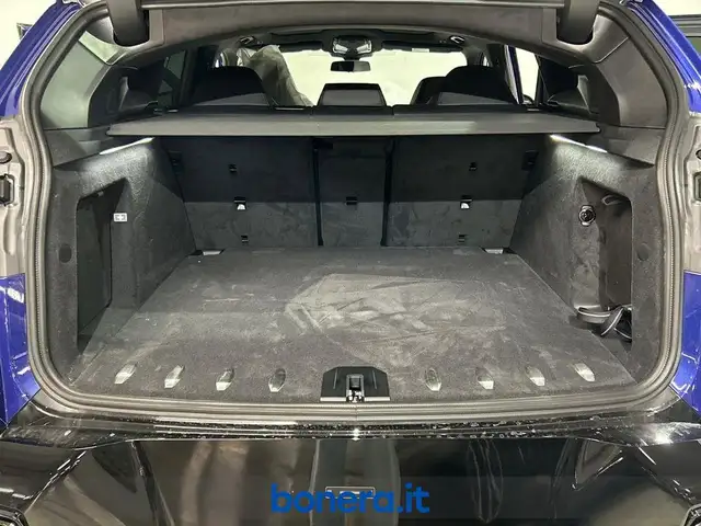 BMW XM view 12