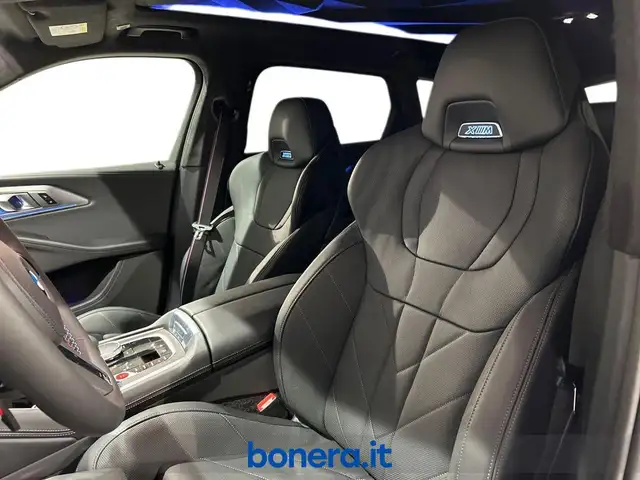 BMW XM view 13