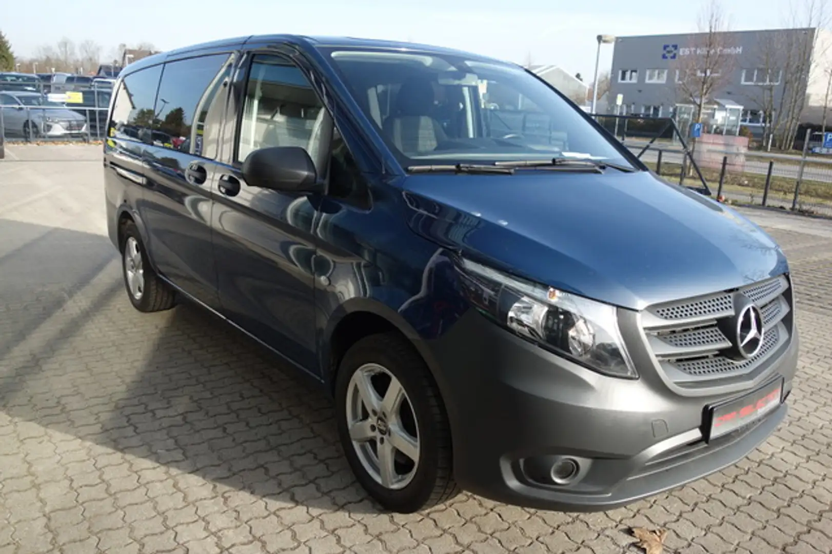 Mercedes-Benz Vito 114 CDI 4x4 Pro Tourer Lang NAVI/SHZ/KAM Синій - 2
