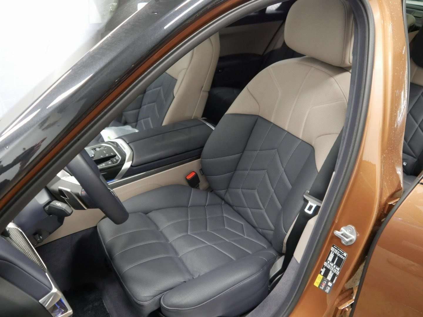 BMW I7 M70 XDrive -  - Joinsteer - #3