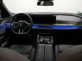 BMW i7 M70 xDrive Limousine Sonderlackierung B&W Surround Goud - thumbnail 3