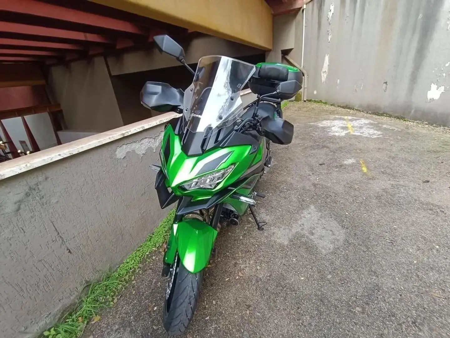 Kawasaki Versys 650 Verde - 1